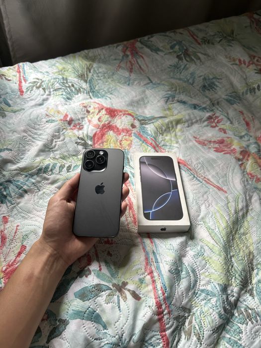 Продаю iPhone 16 Pro в отличном состояние