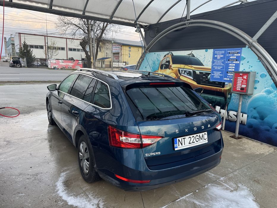 SKODA Superb 2019 — imagine 5
