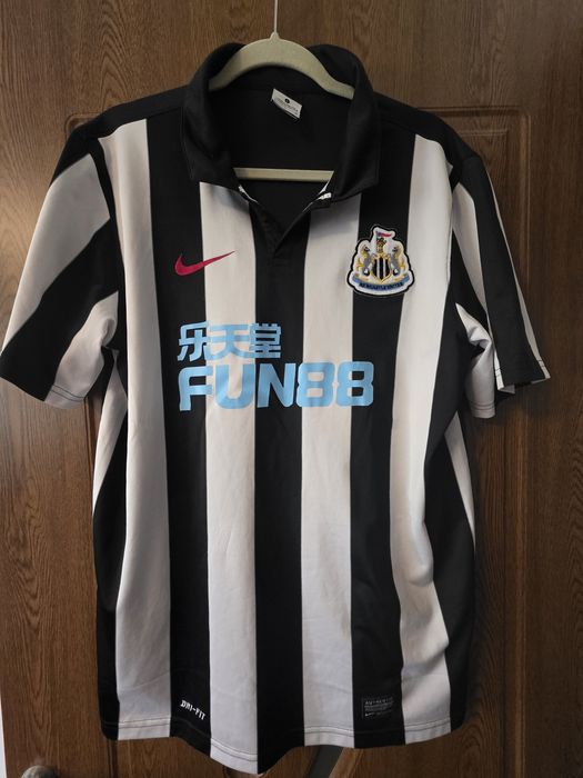 Tricou Newcastle United nr 4