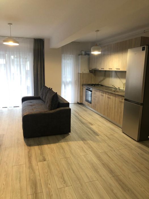 Apartament 2 camere , etaj 4 + loc de parcare — fotografia 3