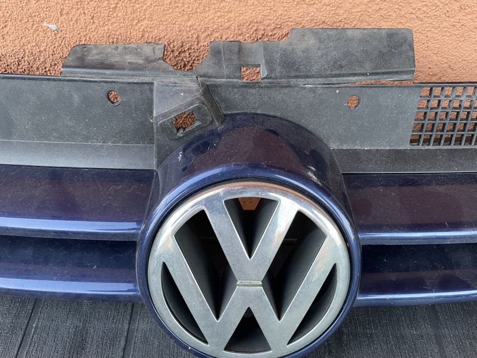 Маска/Решетка Golf 4 / Голф 4