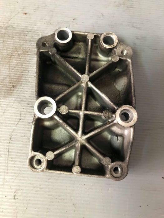 Suport compresor ac 1.8 tdci f9da ford focus 1