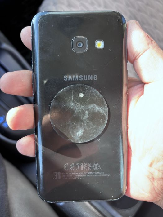 Продам Самсунг А3