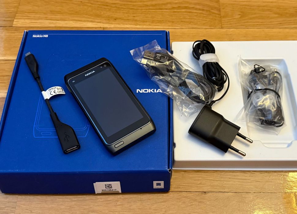 Telefon Nokia N8 CA NOU ! Pachet complet ! Original classic