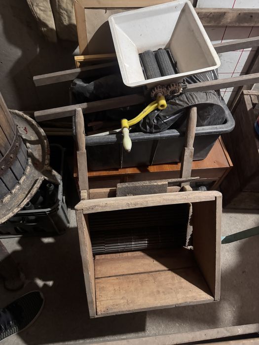 Teasc de struguri si zdrobitoare