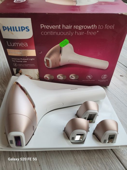 Epilator IPL Philips Lumea Prestige BRI956/00, Senzor Smartskin, utilizare cu sau fara fir, 250.000 impulsuri;