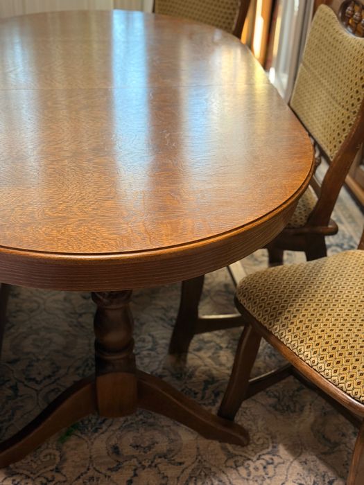 Masă Extensibilă și 4 Scaune – LEMN MASIV