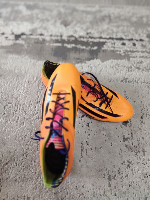 Ghete fotbal Adidas Nr.45
