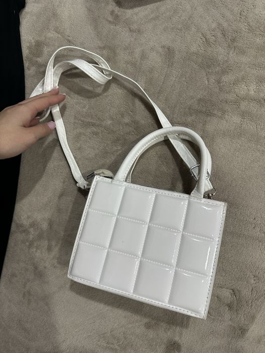 Чанта bershka и shein