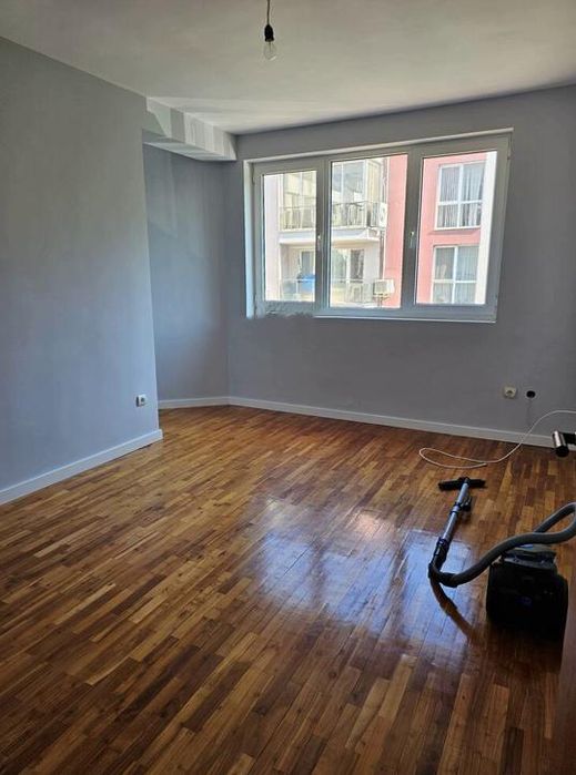 Tристаен апартамент в ж.к. Витоша.