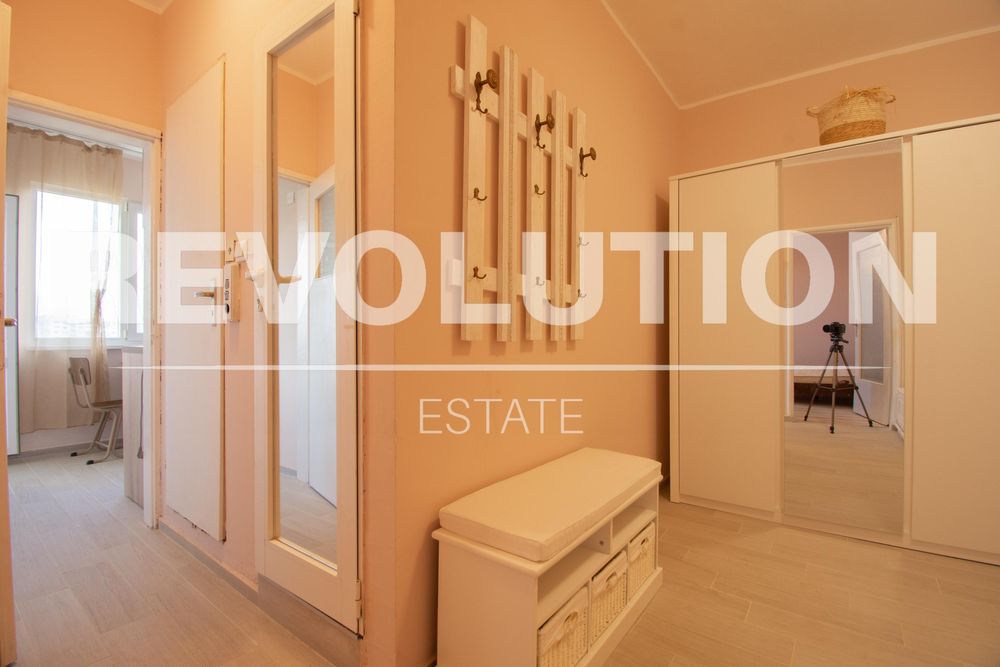 Дава се под наем Едностаен апартамент в София, Левски Г - 50 кв.м за 498.27 € - Снимка #3