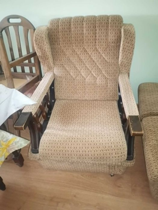 Продавам холова гарнитура