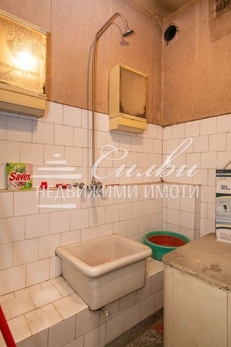 Четиристаен ТУХЛЕН апартамент с ГАРАЖ в  района на Куршун чешма