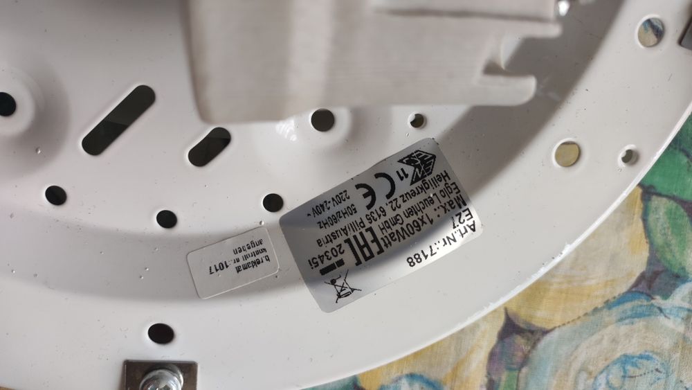 Стенни лампи  за осветление