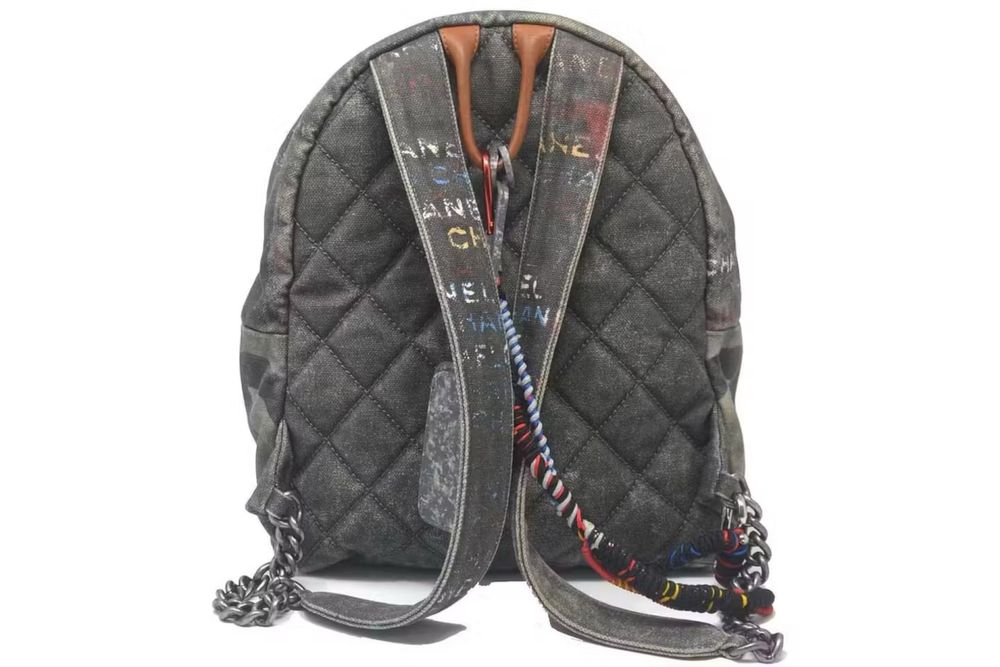 Chanel- Rucsac Chanel Graffiti - mare