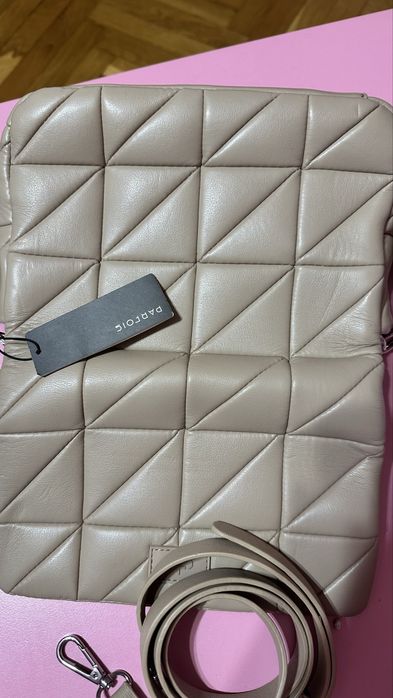 Дамска чанта-нова с етикет