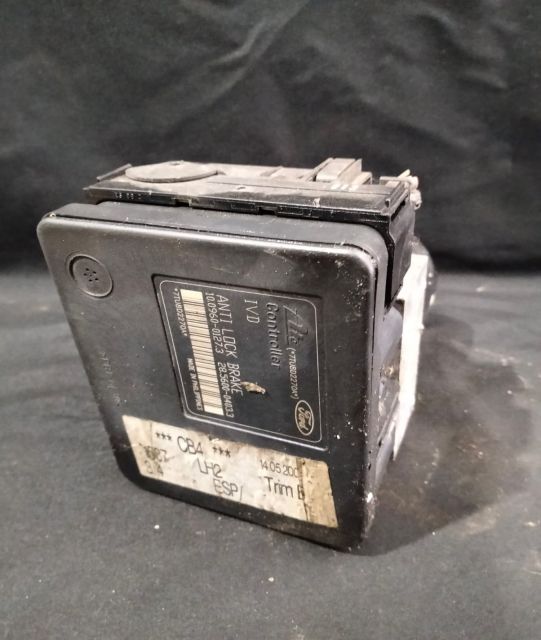 Pompa ABS 8M51-2C405-AA 8M512C405AA Ford Focus a 2-a generatie (facel