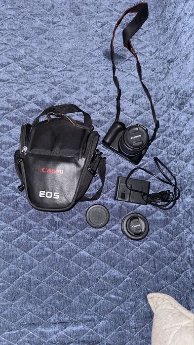 Камера Canon 250D