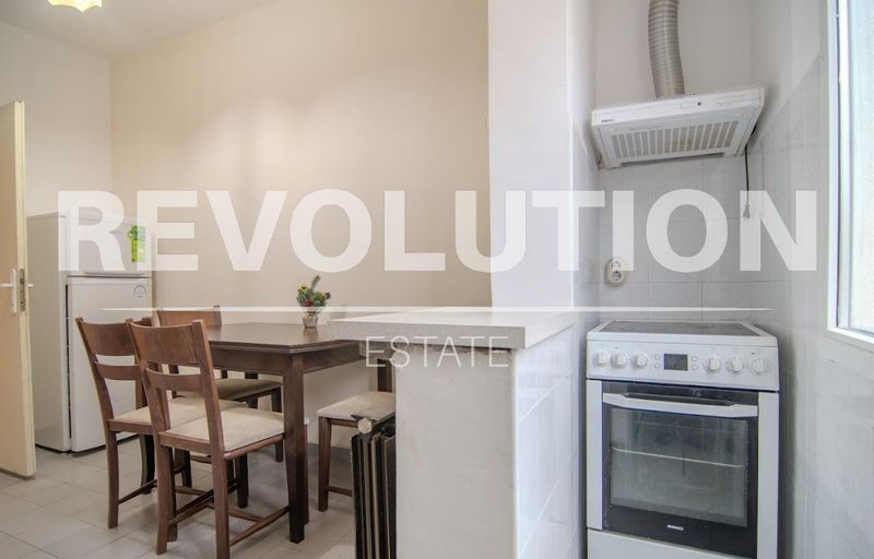 Тристаен апартамент в района на Кършияка