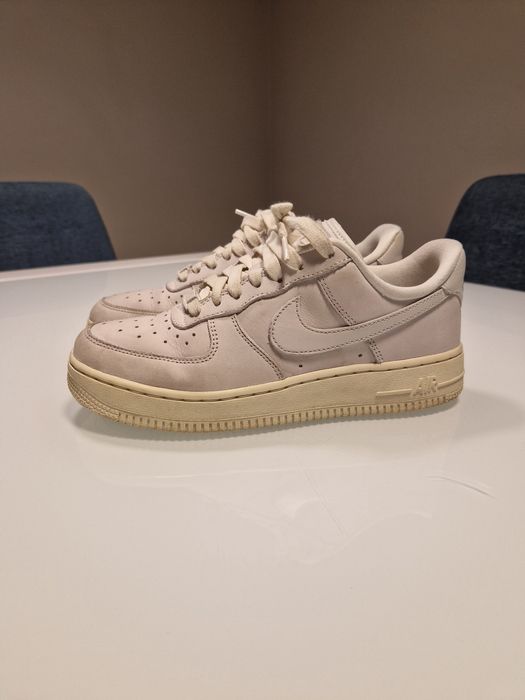 Nike Air Force 1 Low Summit White