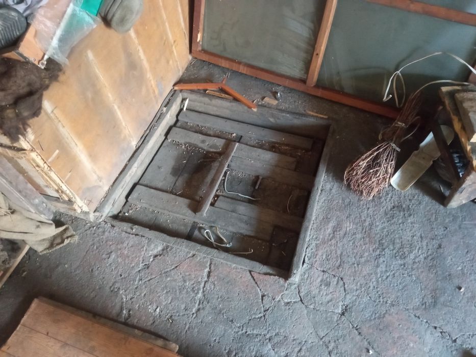 Продается гараж в районе автосервис "Четверка"