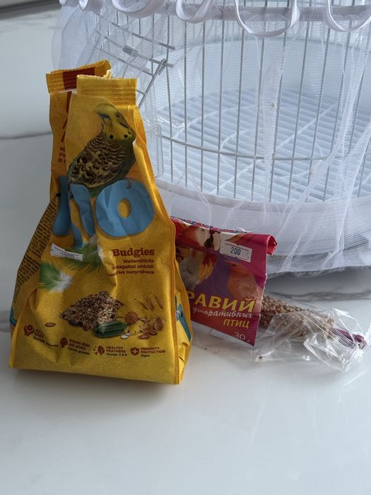 Клетка для попугаев белая