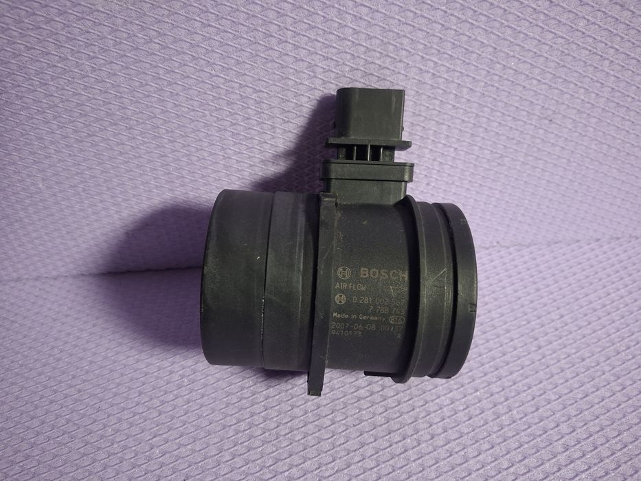 Debitmetru aer N47 20D BMW E81 E82 E87 E88 E90 E91 E92 E93 Cod 7788743