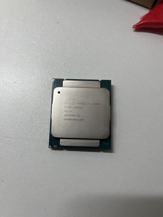 Intel Xeon E5 2640 v3 Интел Зеон Е5 2640