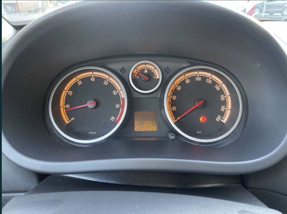 Opel Corsa, 1.2 benzină, 2008, 2 uși, 1600€