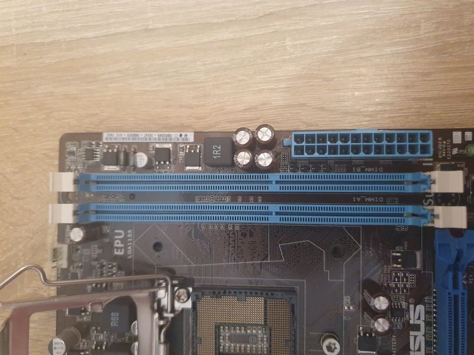 Placa de baza Asus  socket 1155 intel