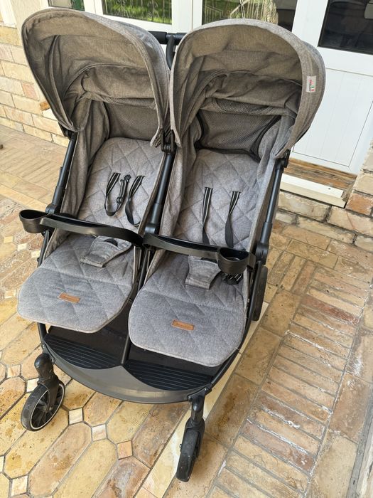 Коляска для двойни