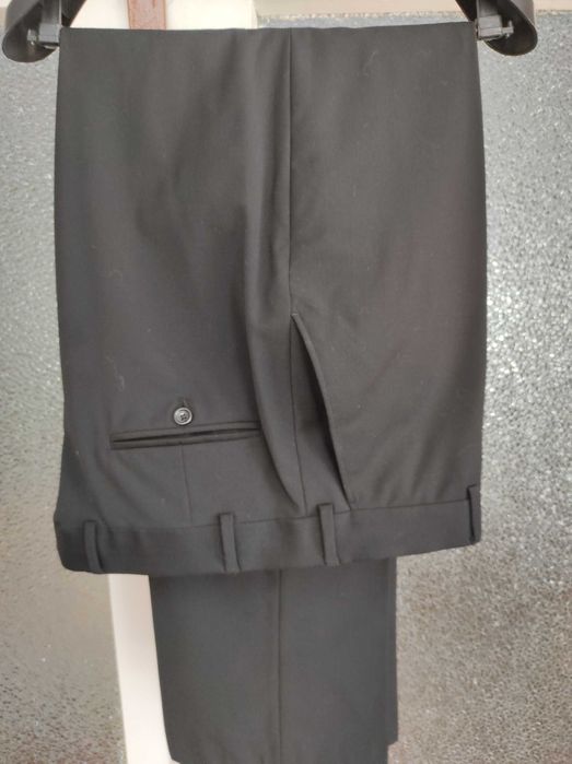 мъжки костюм-нов на,, ALEXANDER GARDI,,