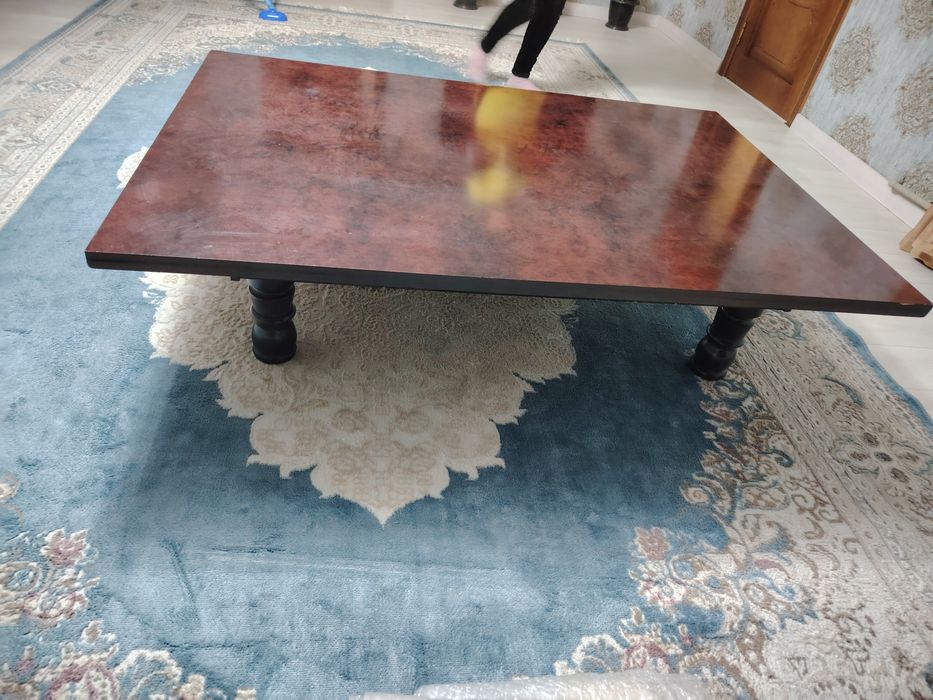 Стол сатылады, жер стол