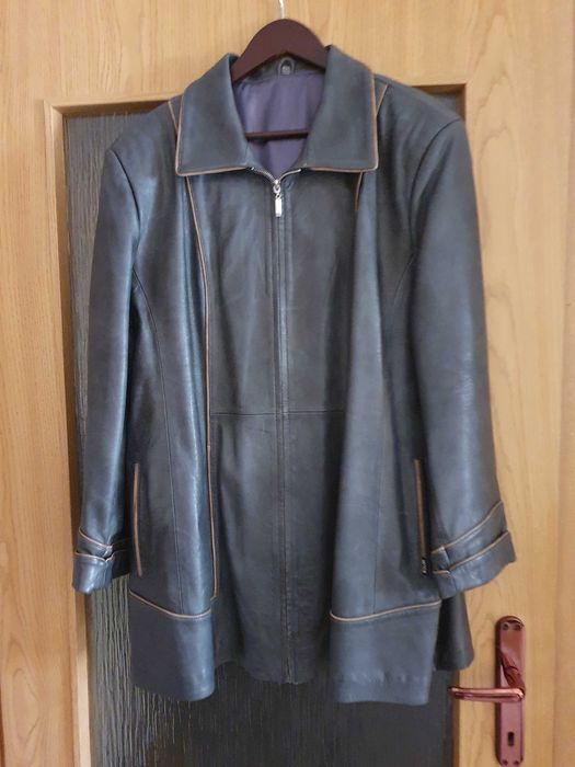 Haină de damă din piele naturală