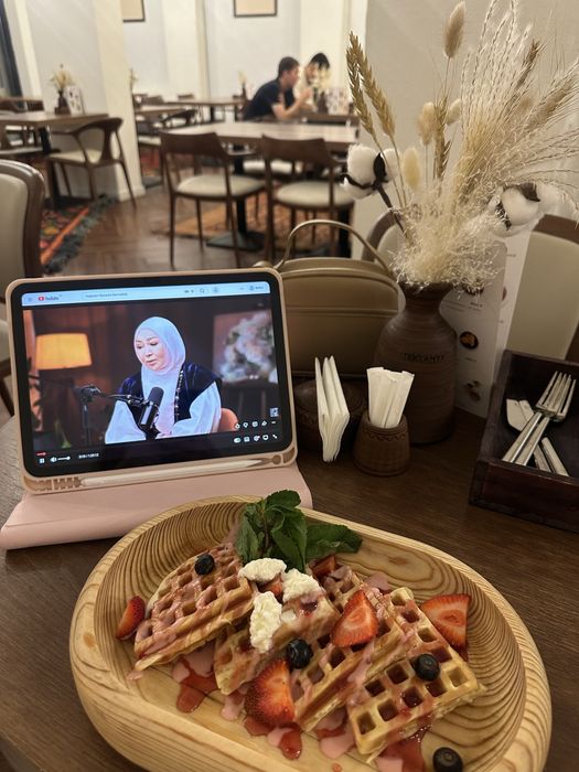 iPad A16 розовый