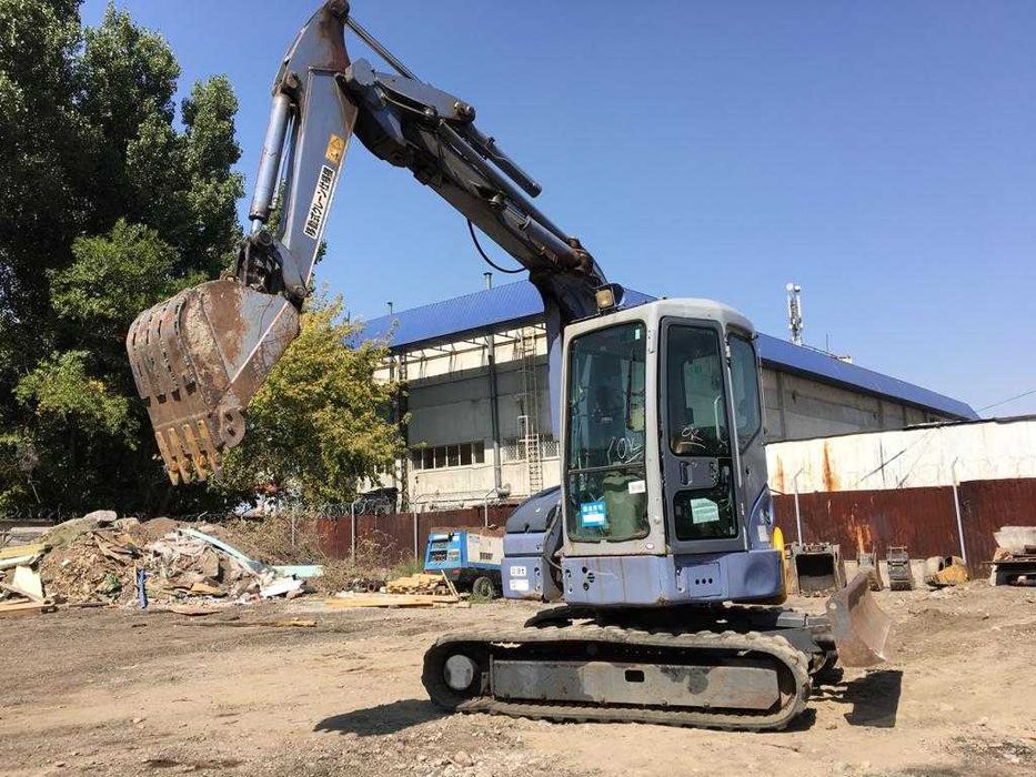 Аренда , услуги мини экскаваторов .