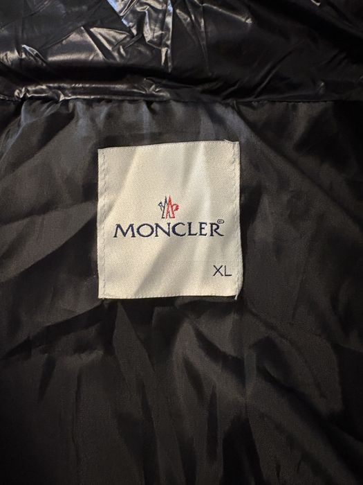Geaca Neagra Moncler