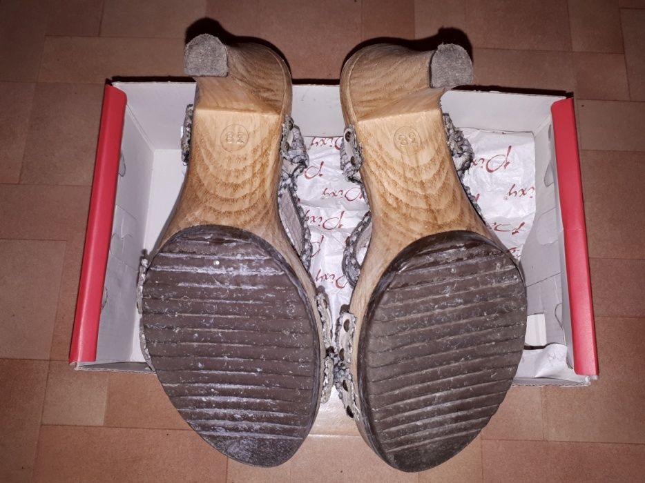 Продам босоножки 37размер