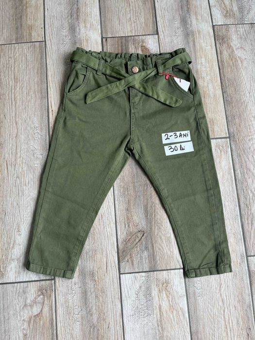 Lichidare stoc magazin copii - Pantaloni scurți și lungi - Prețuri sub achiziție!
