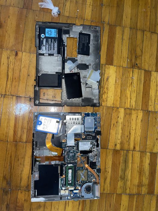 Продам ноутбук на запчасти — Toshiba Portege R400-S4831.