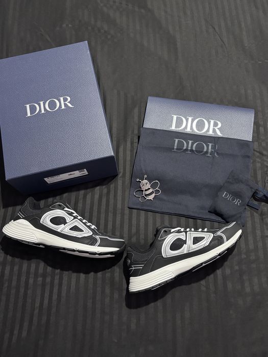 Dior B30 Black & White
