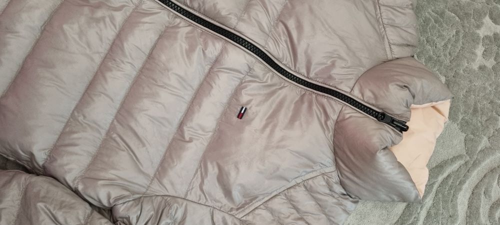 Geaca dama Tommy Hilfiger si Burberry, marime XS
