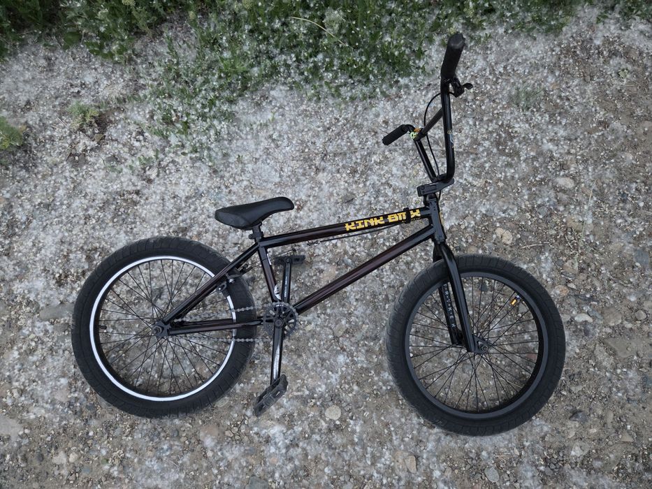 Велосипед BMX в хорошем состоянии