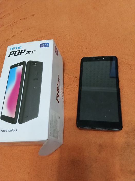 Продаю смартфон techo F2
