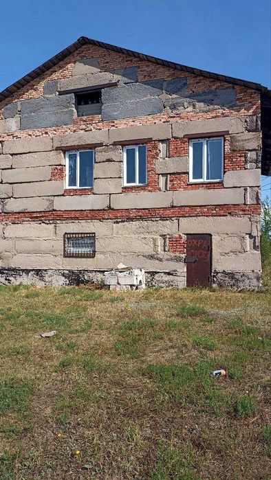 Продаю дом в отрадном недостроенный