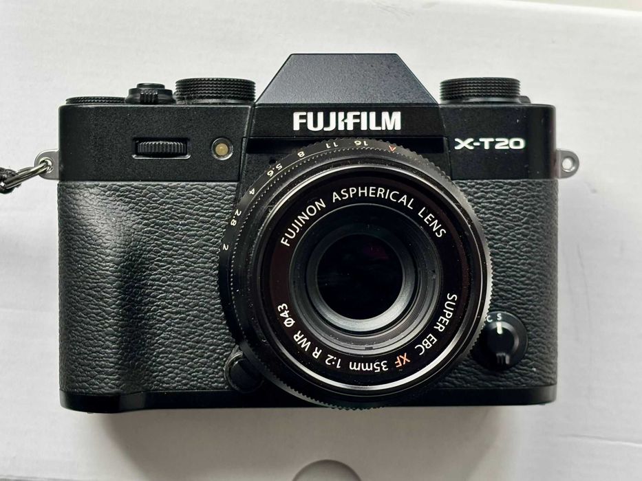 Kit Complet Fujifilm X-T20 (8400 cadre) + 2 Obiective + Accesorii Premium Peak Design + BONUS Trepied Giottos (Full Box)