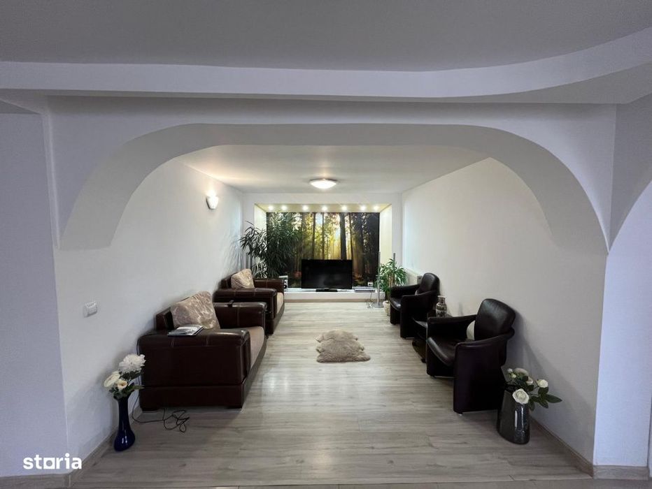 Casa impecabila P+1, 274 mp, cu 1128 mp teren si livada, zona Popoveni