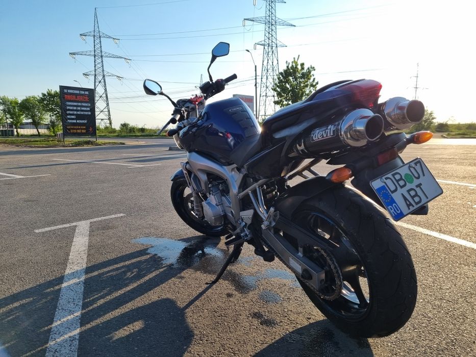 Vând motocicleta Yamaha fz6n Fazer
