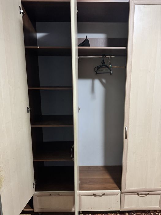 Продам мебель шкаф