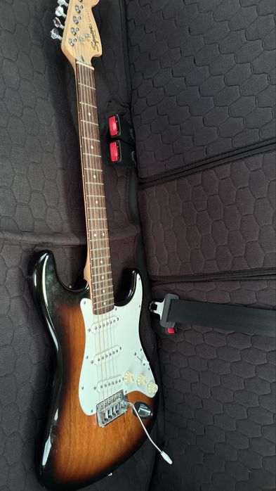 Гитара Fender электрогитара